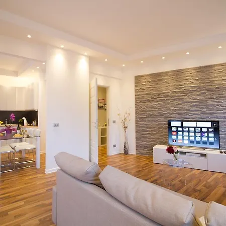 Ema's * פורטופינו